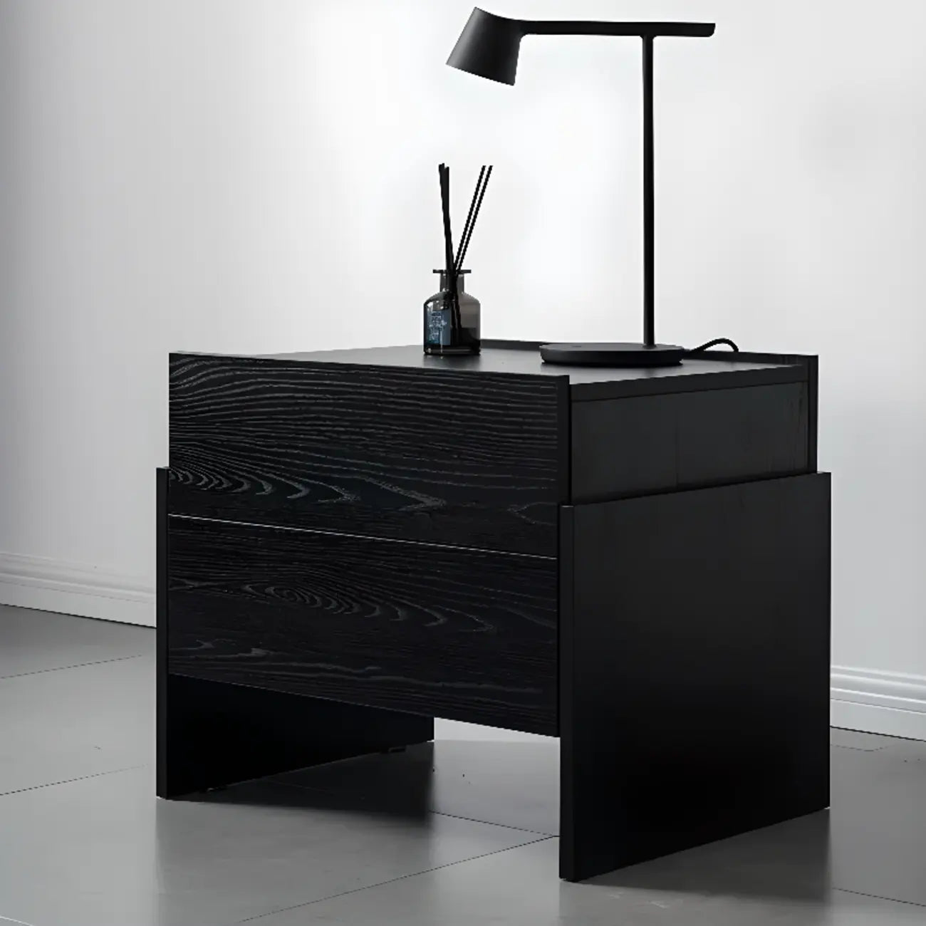 Comodino moderno con cassetti in legno per camera da letto