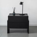 Comodino moderno con cassetti in legno per camera da letto