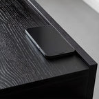 Comodino moderno con cassetti in legno per camera da letto