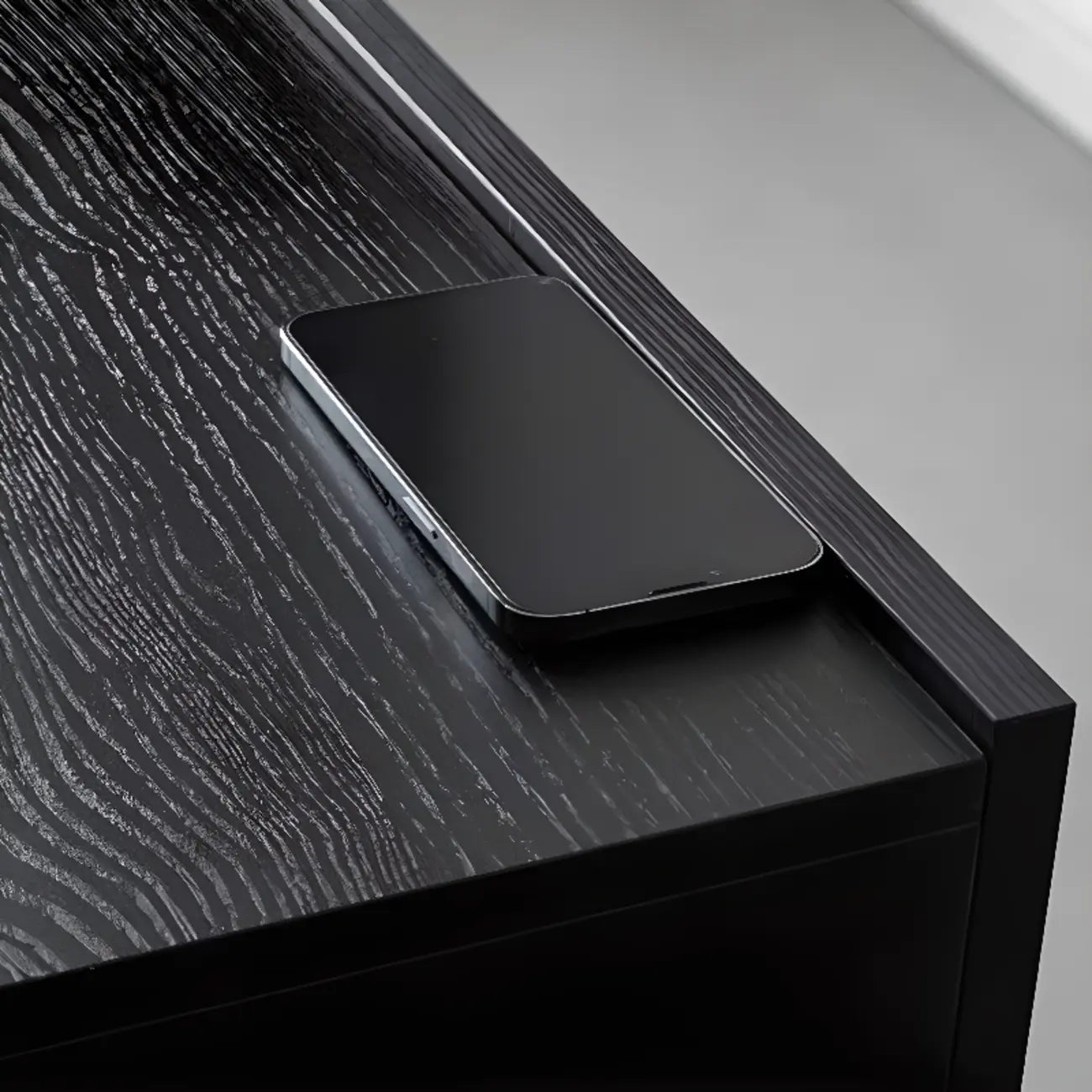 Comodino moderno con cassetti in legno per camera da letto