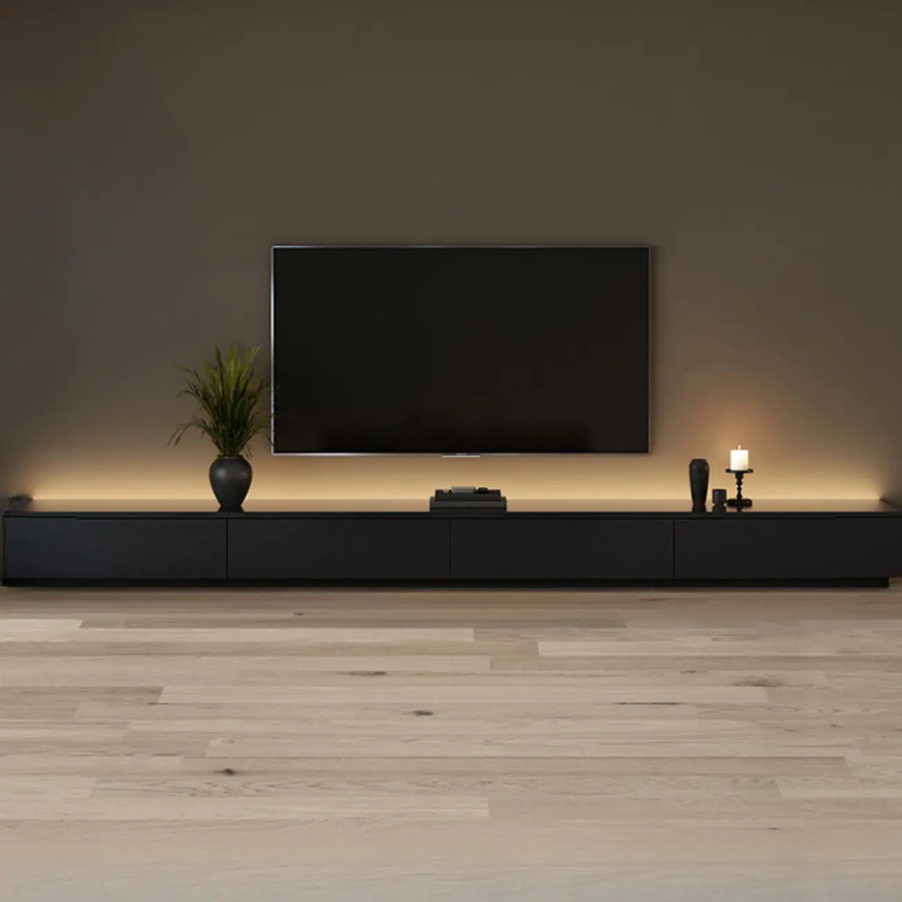 Meuble TV rectangulaire long et minimaliste noir avec 4 tiroirs