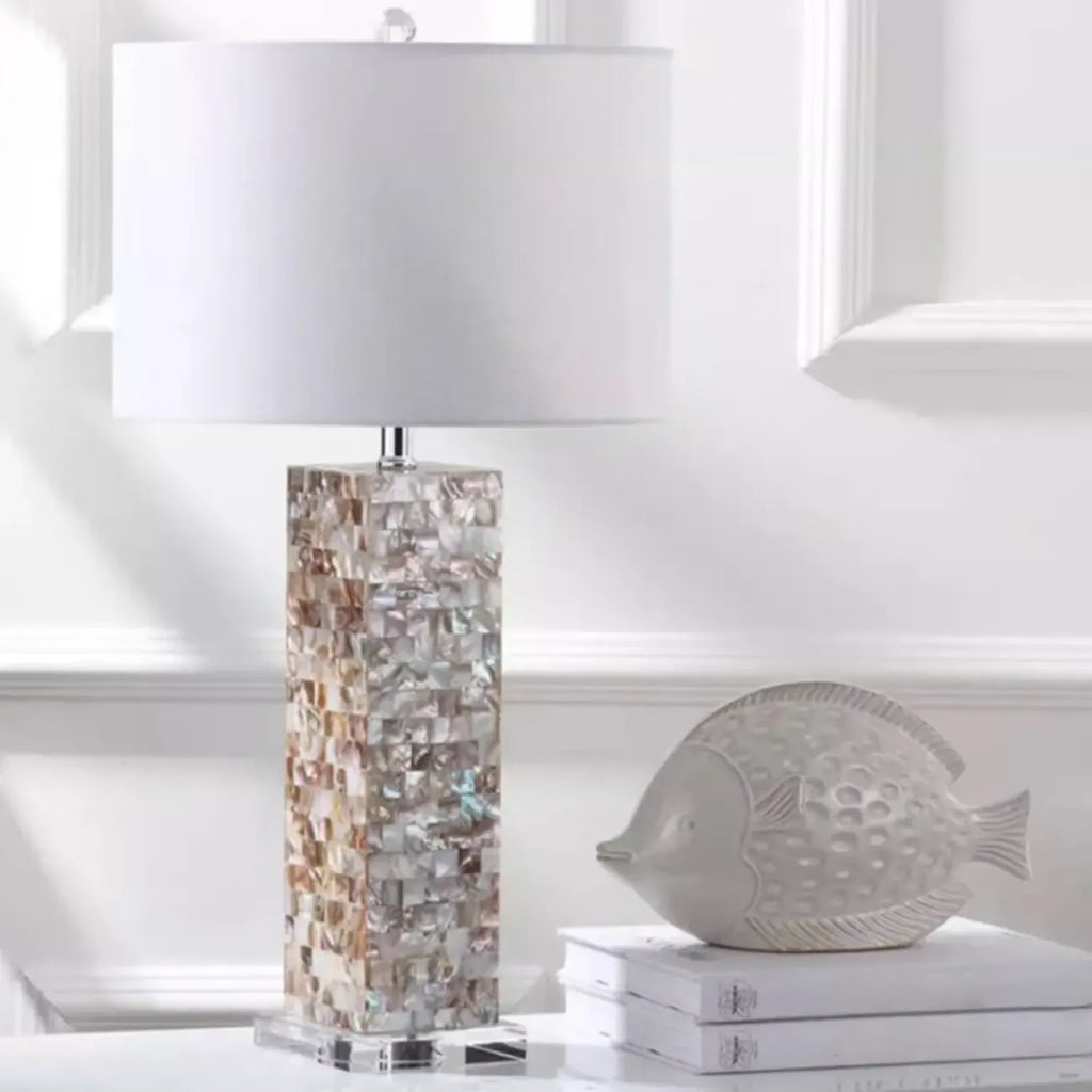 Lampe de table LED élégante à pied en coquillage et abat-jour en lin
