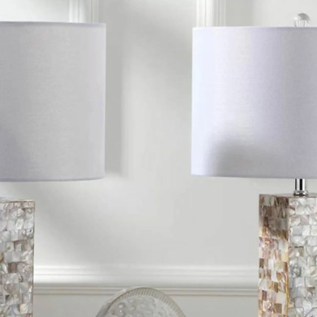 Lampe de table LED élégante à pied en coquillage et abat-jour en lin