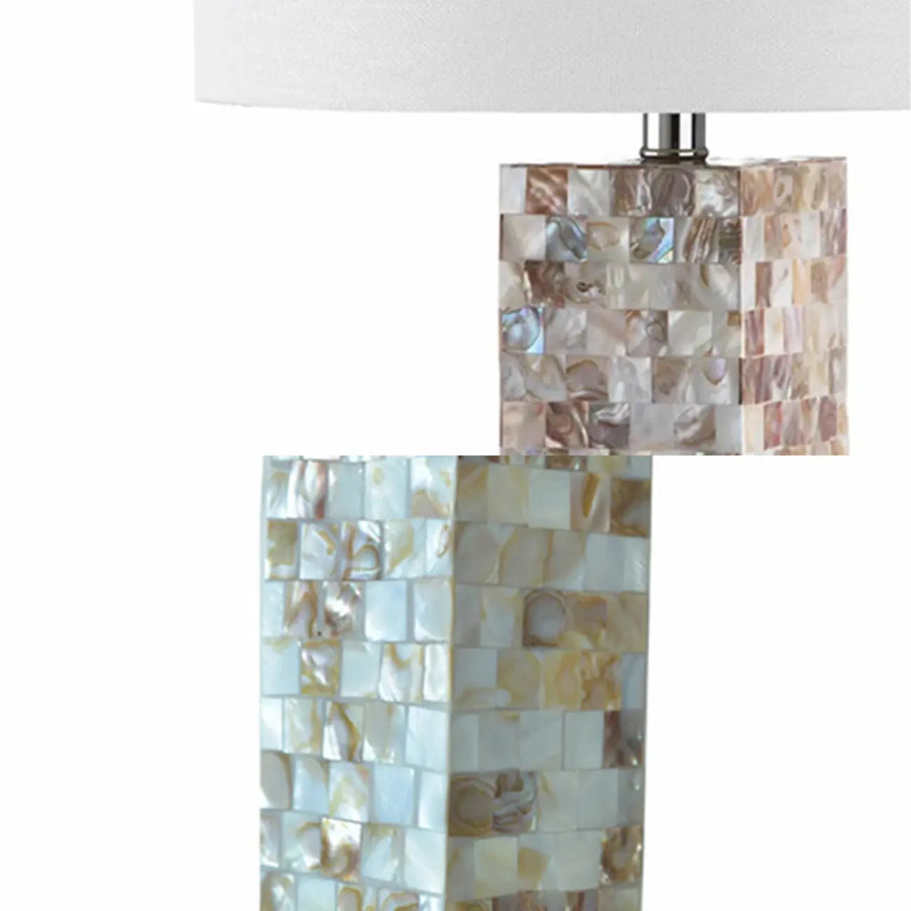Lampe de table LED élégante à pied en coquillage et abat-jour en lin
