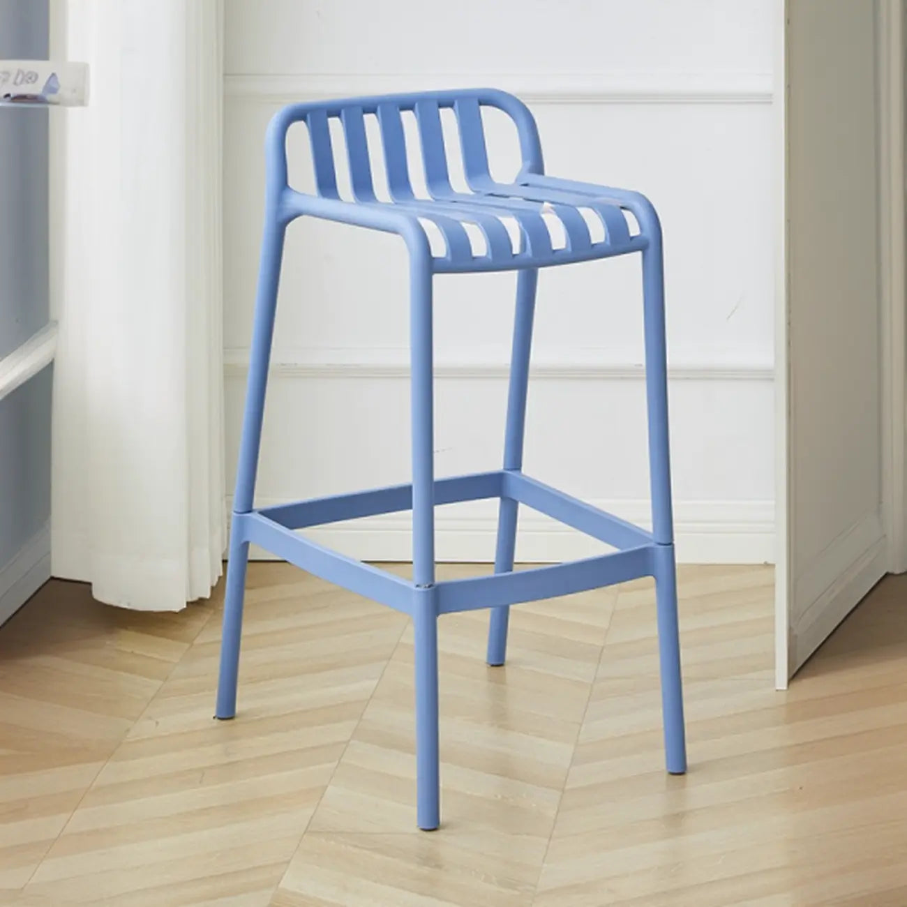 Tabouret de bar minimaliste en plastique pour intérieur et extérieur