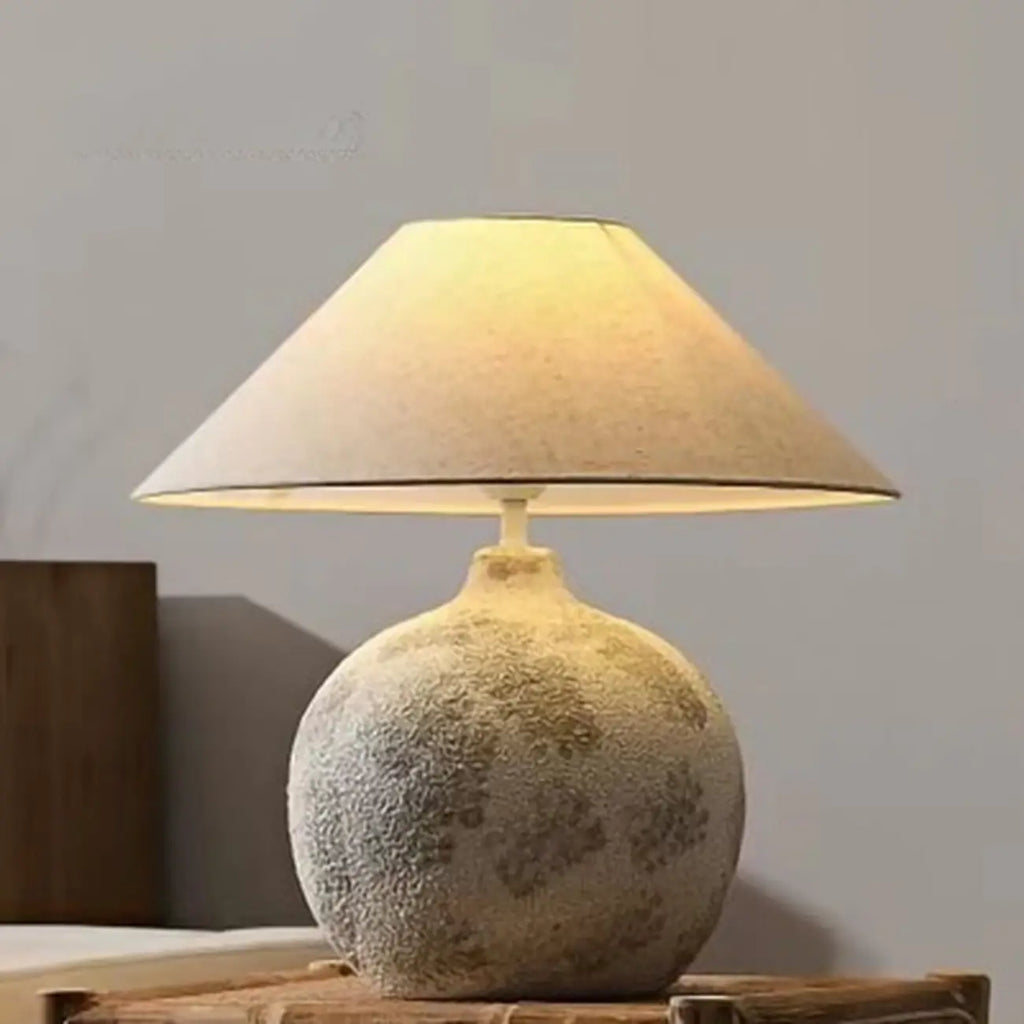 Lampe de bureau moderne géométrique en céramique avec LED et abat-jour en tissu