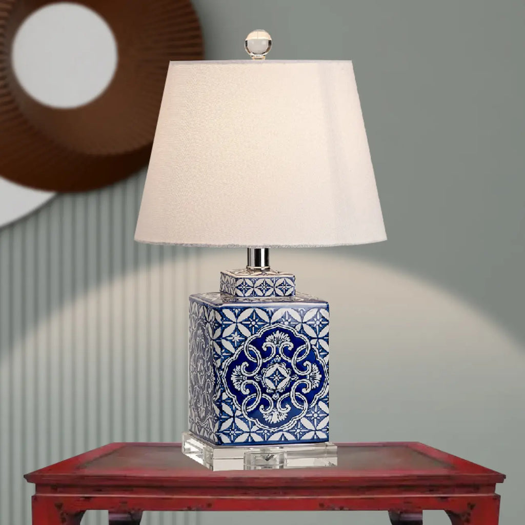 Lampe de table traditionnelle en céramique bleue avec abat-jour en tissu
