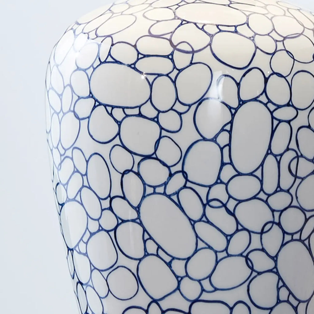Lampe de table élégante en céramique avec abat-jour en tissu géométrique