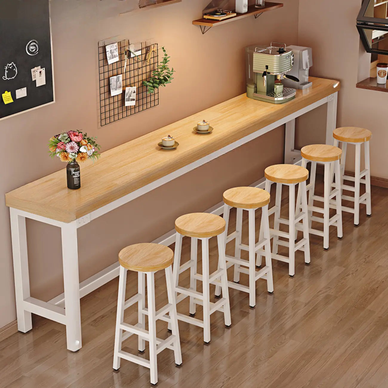 Table de bar industrielle en bois brun avec repose-pieds pour pub à domicile