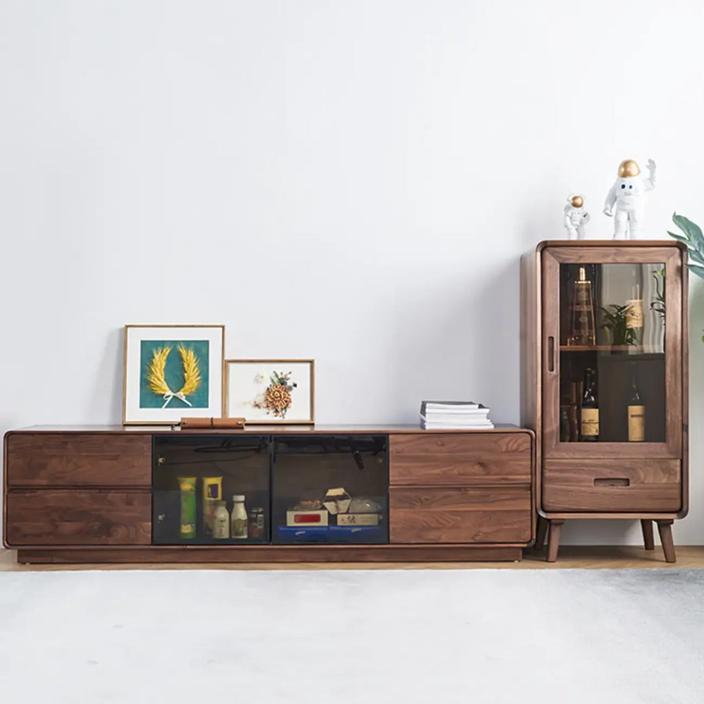 Vitrine autoportante en bois brun avec porte vitrée