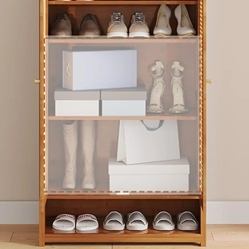 Meuble à chaussures d'entrée bohème en bambou avec portes en rotin
