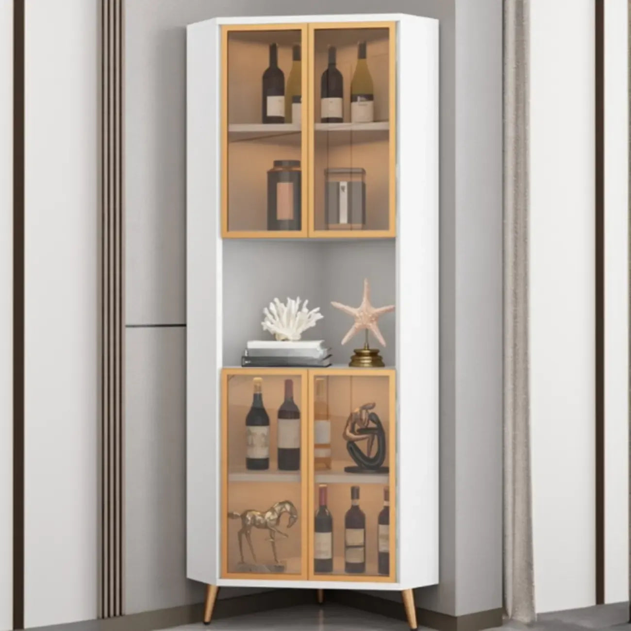 Vitrine d'angle moderne en bois gris et porte en verre doré