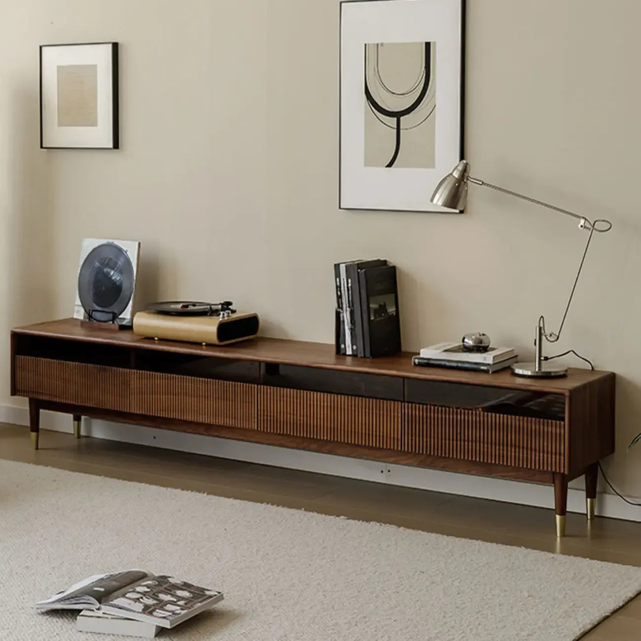Mobile TV con scanalature 94,5 in legno marrone noce e cassetti