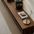 Mobile TV con scanalature 94,5 in legno marrone noce e cassetti