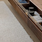 Mobile TV con scanalature 94,5 in legno marrone noce e cassetti