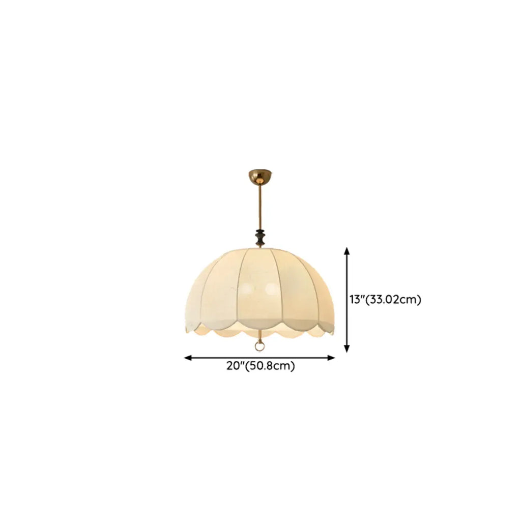 Lampadario elegante con paralume a cupola in tessuto bianco vintage