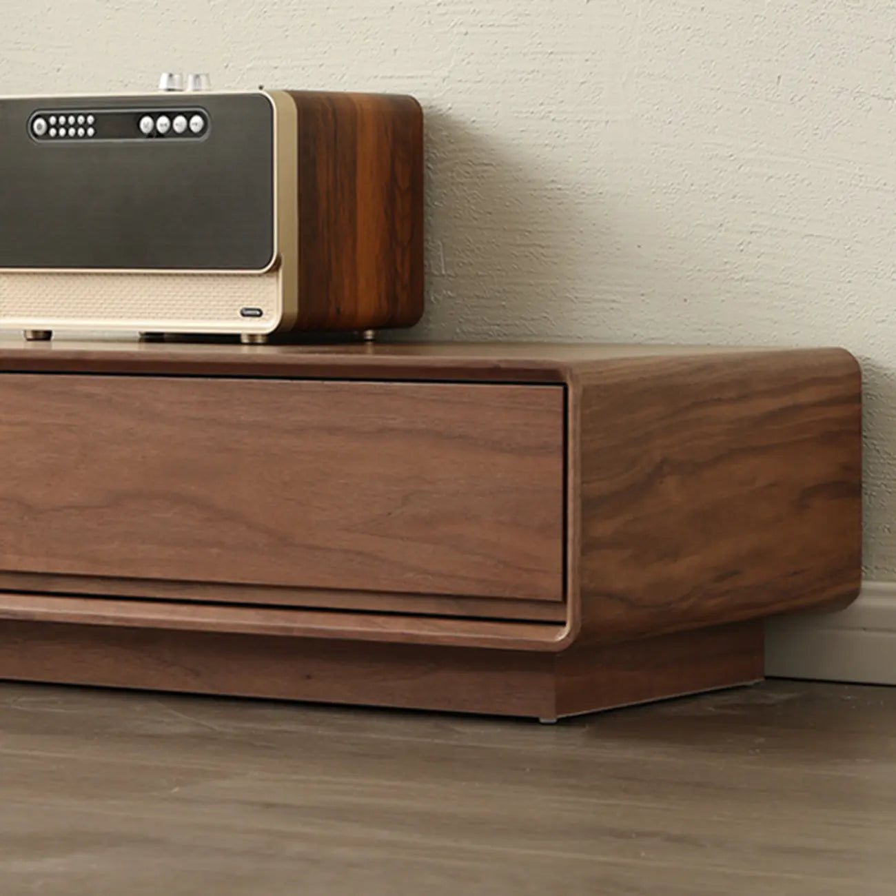 Meuble TV moderne en bois marron de 63 pouces avec système de gestion des câbles