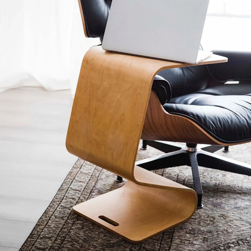 Table d'appoint convertible en bois brun noyer en forme de C