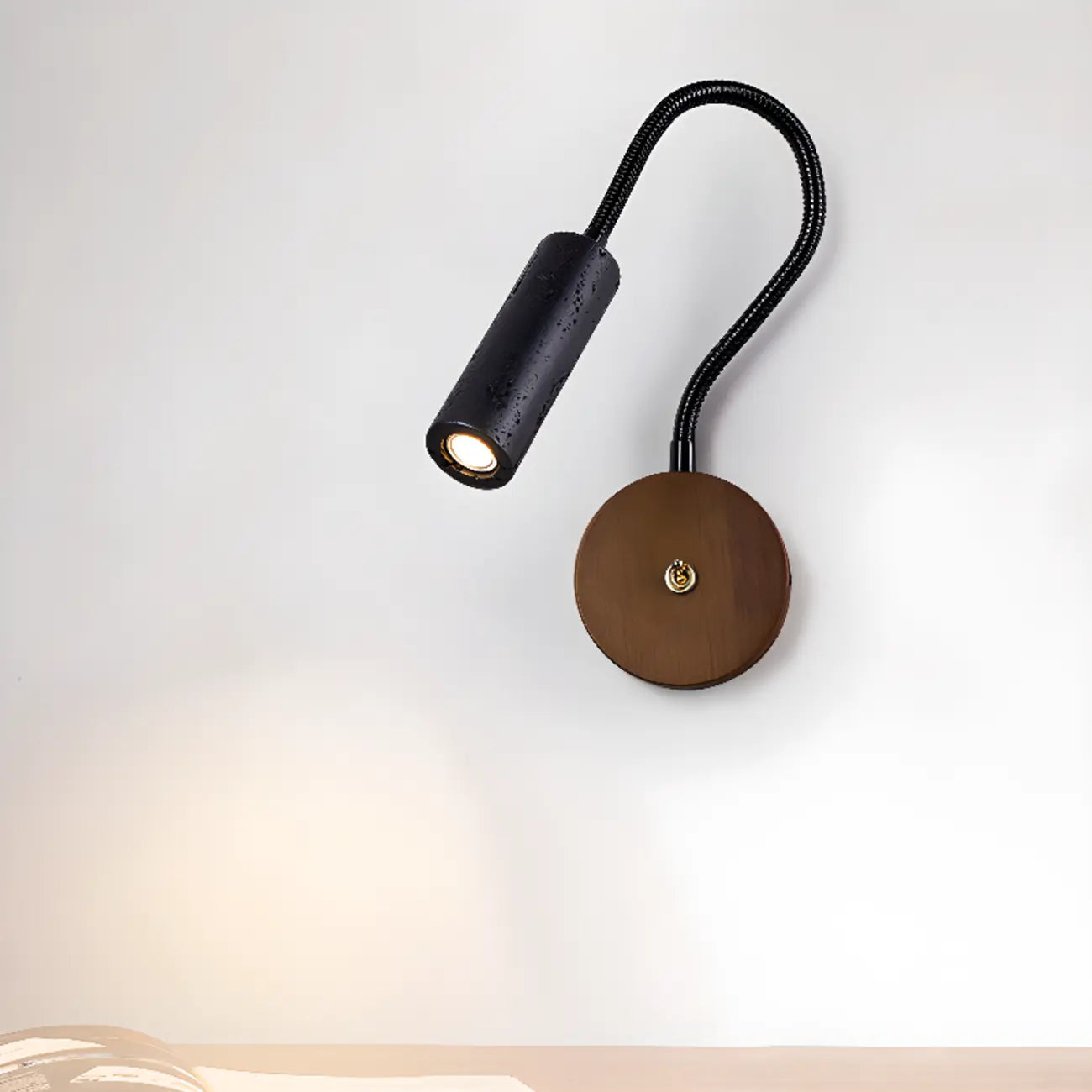 Lampe de chevet minimaliste noire à applique murale avec bras flexible