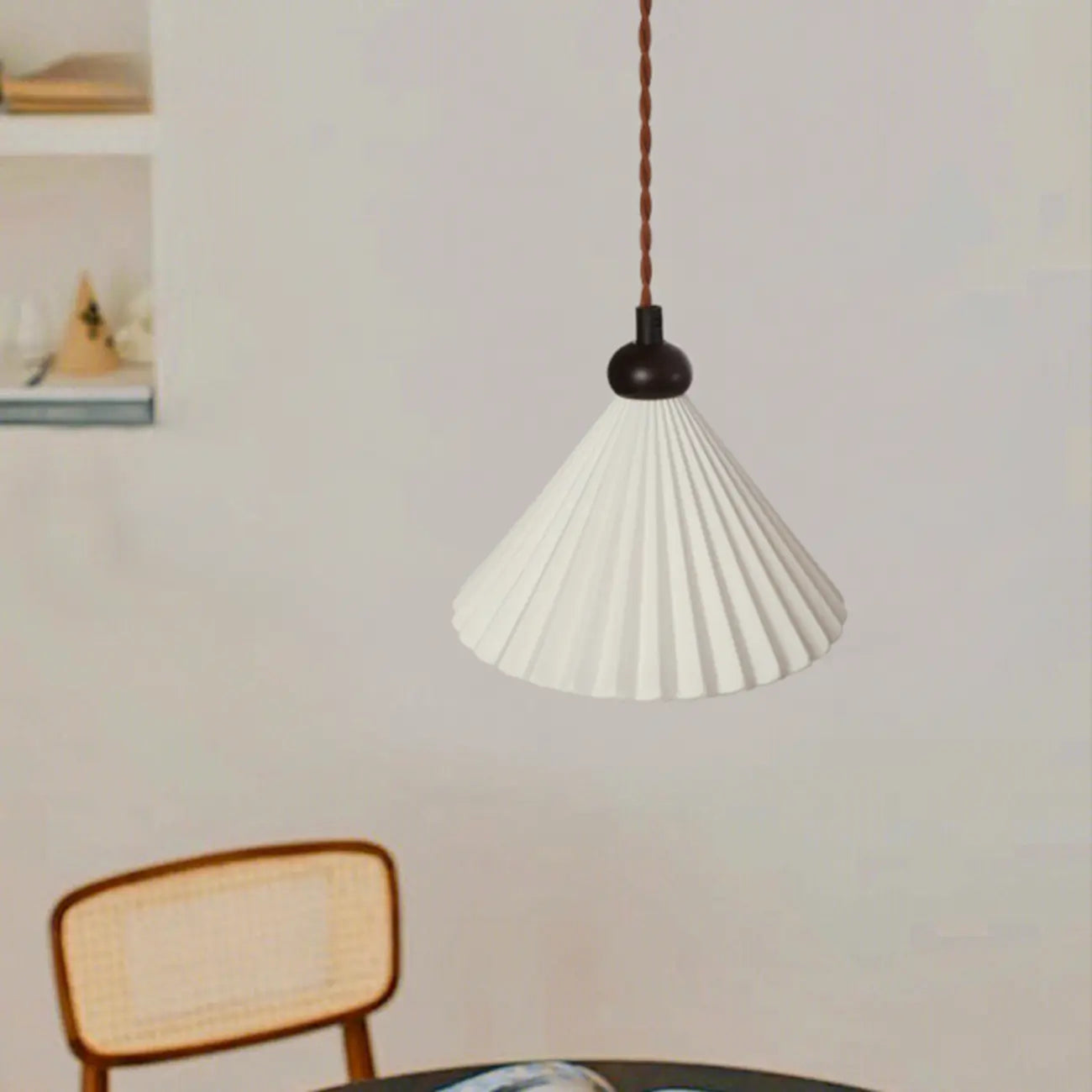 Lampada a Sospensione LED a Cono in Ceramica Chic Regolabile per Interni