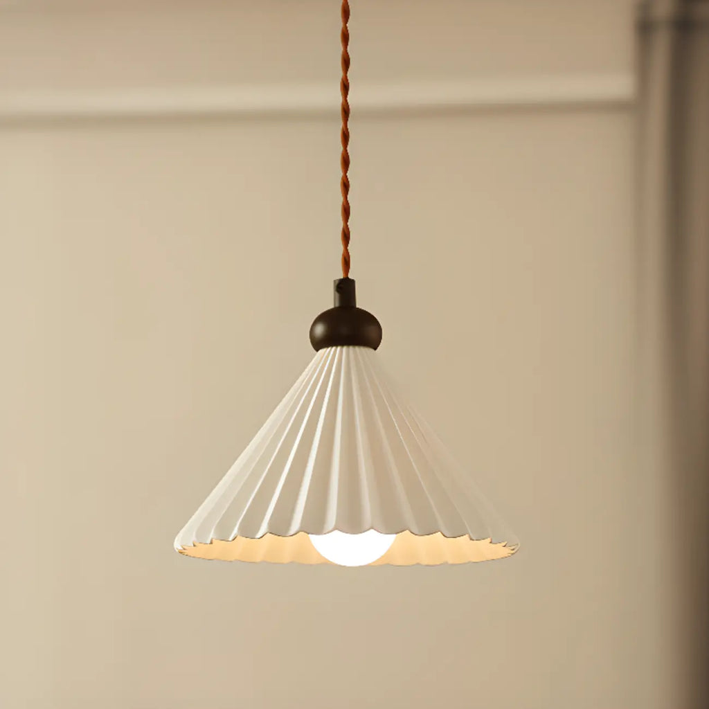 Lampada a Sospensione LED a Cono in Ceramica Chic Regolabile per Interni