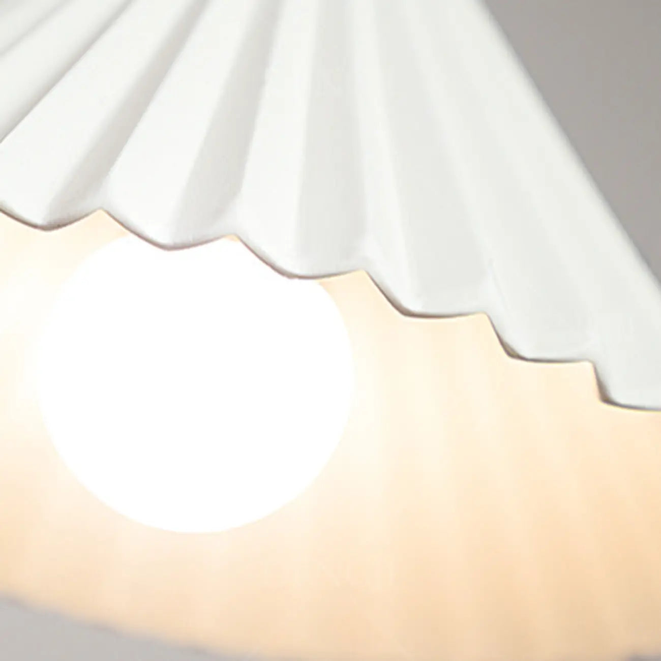 Lampada a Sospensione LED a Cono in Ceramica Chic Regolabile per Interni
