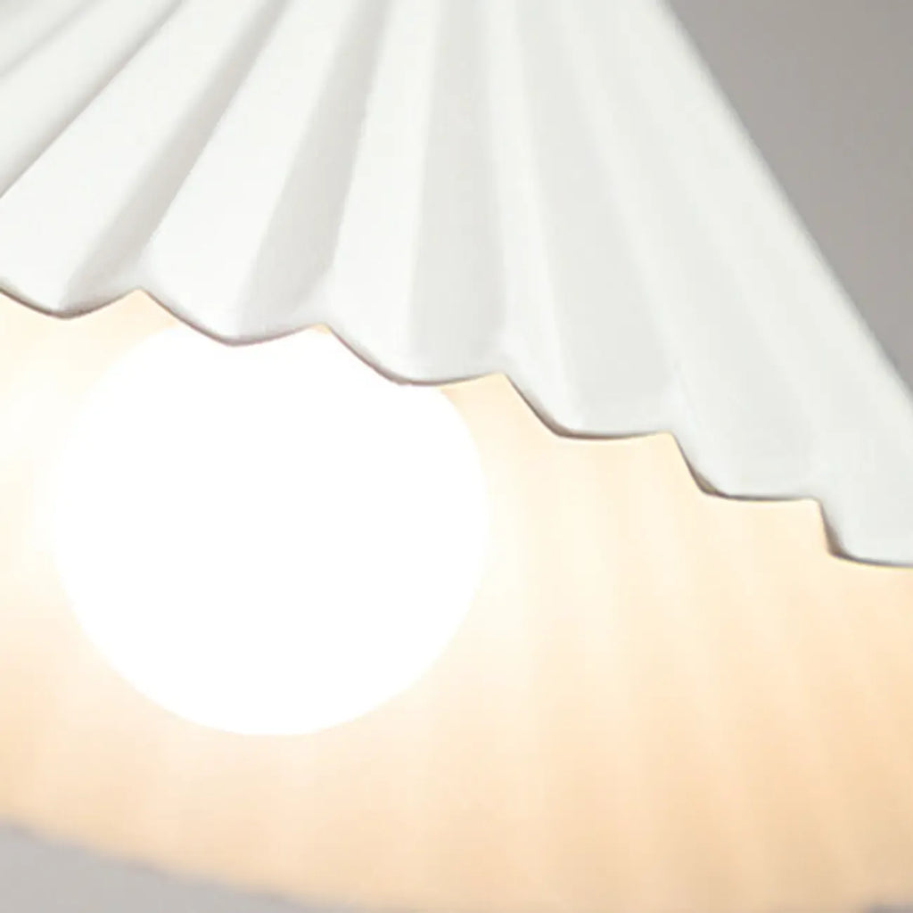 Lampada a Sospensione LED a Cono in Ceramica Chic Regolabile per Interni