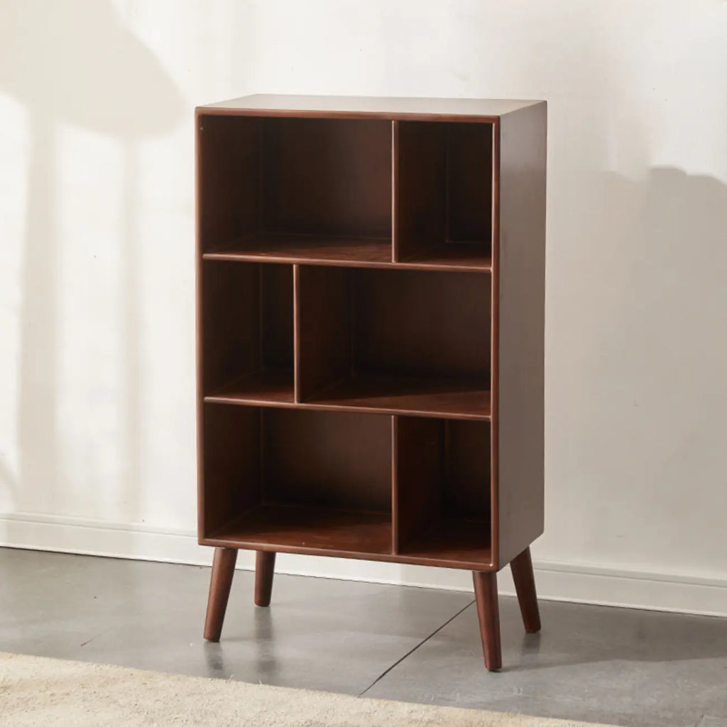 Bibliothèque verticale contemporaine en bois brun à dos fermé