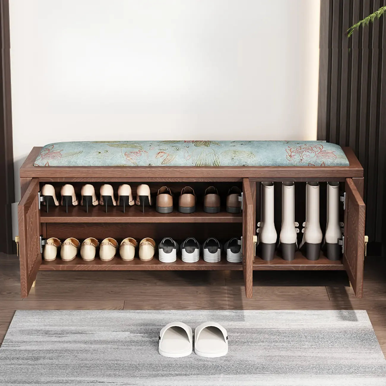 Banc traditionnel en bois rembourré avec coffre de rangement