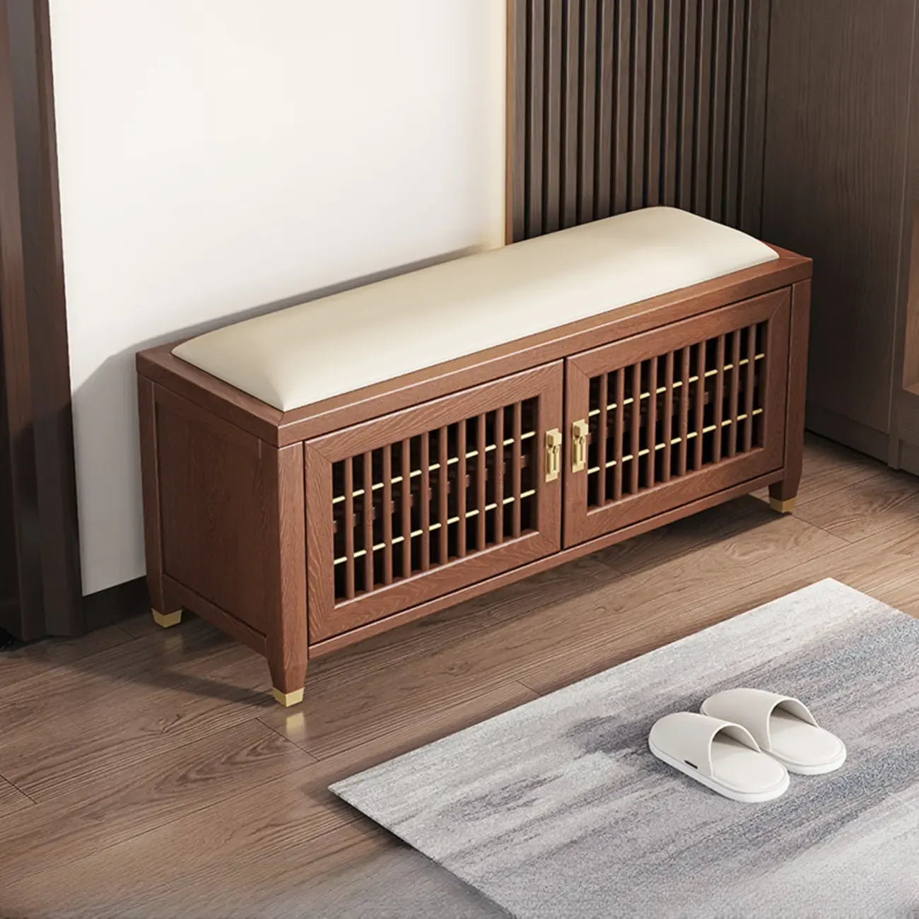 Banc traditionnel en bois rembourré avec coffre de rangement