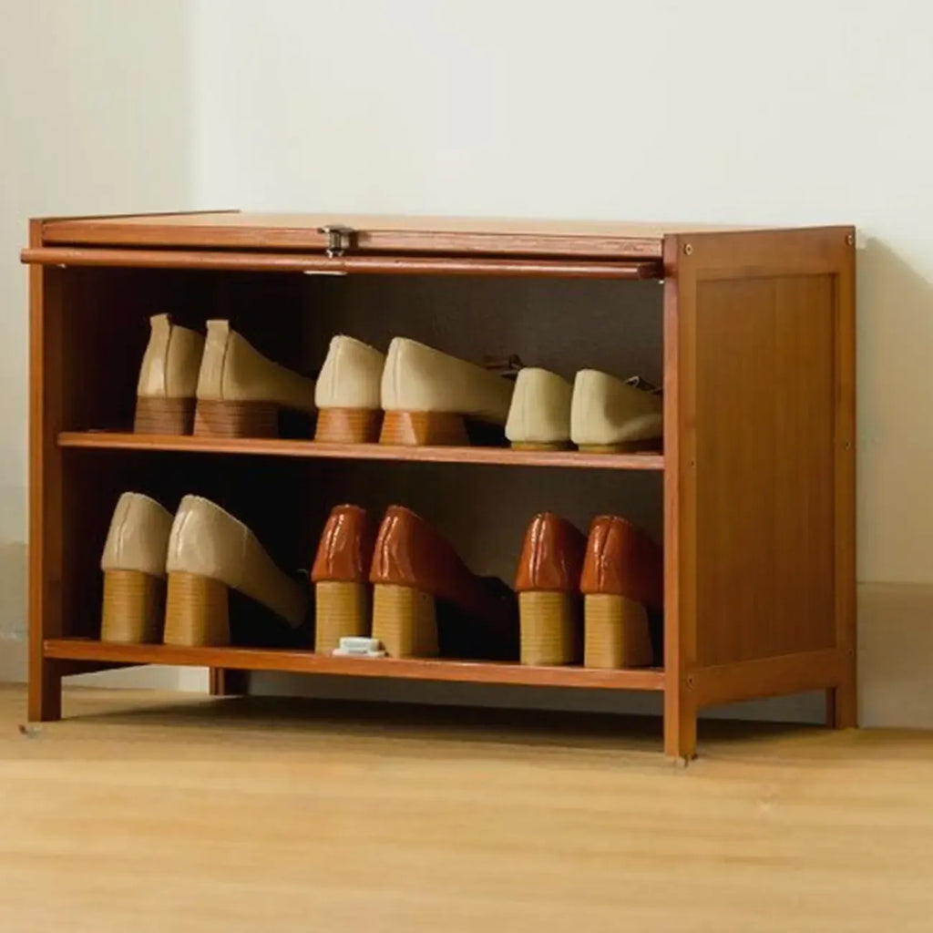Meuble à chaussures bohème en bois brun avec portes en rotin
