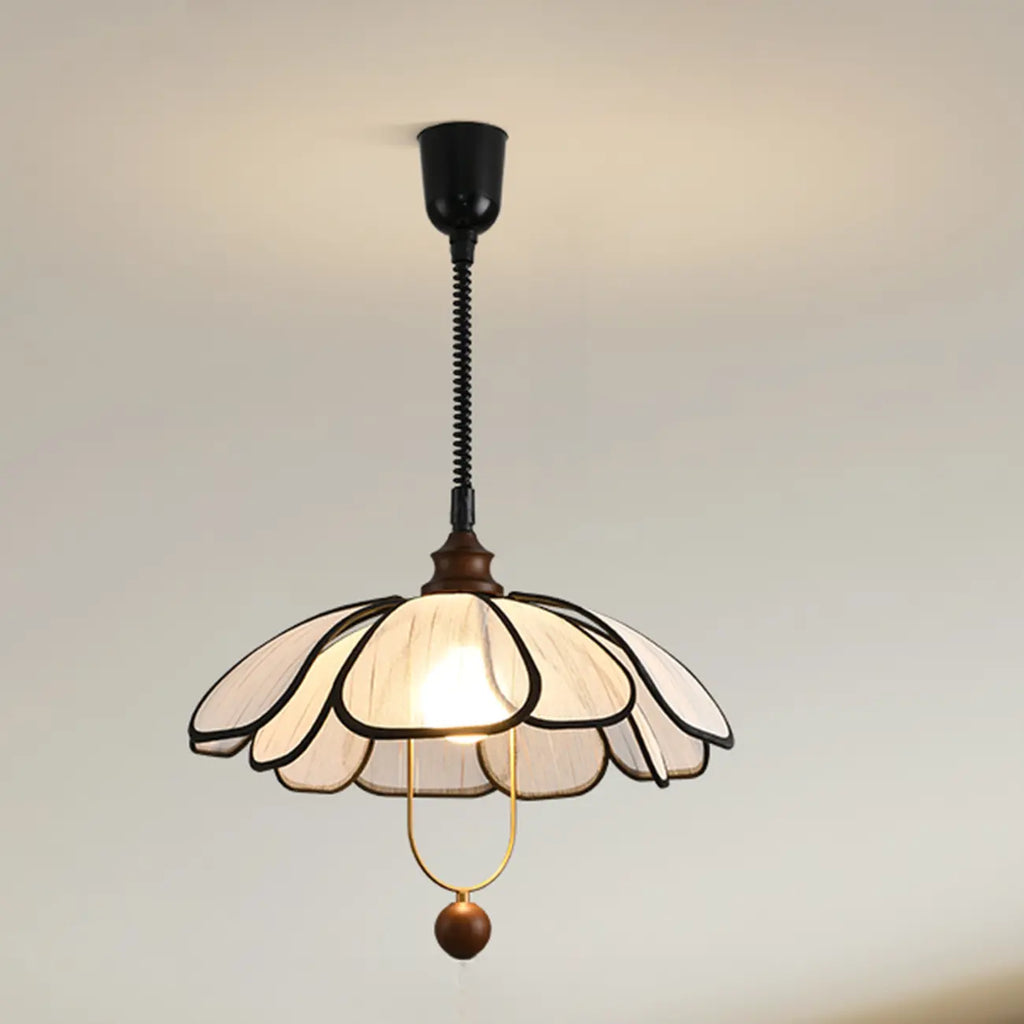 Lampadario a sospensione Art Déco a forma di petali in tessuto