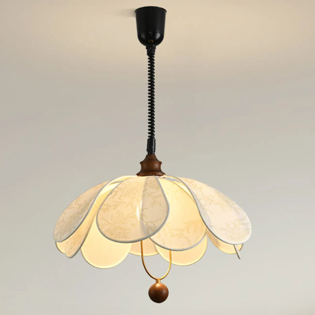 Lampadario a sospensione Art Déco a forma di petali in tessuto