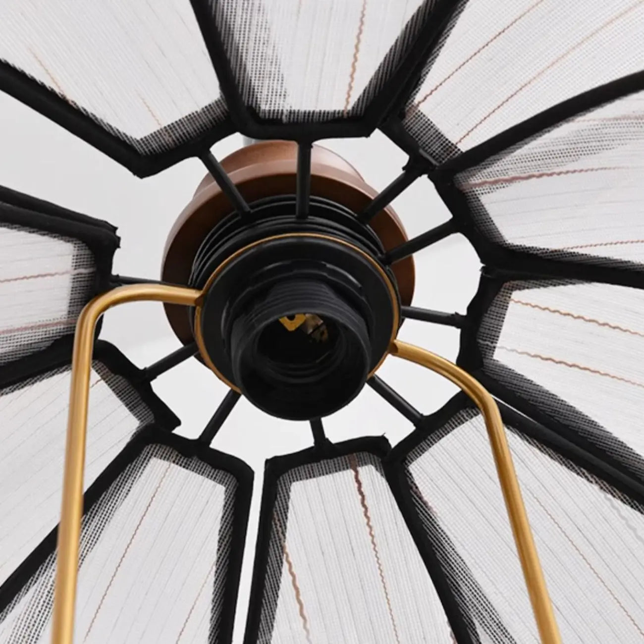 Lampadario a sospensione Art Déco a forma di petali in tessuto