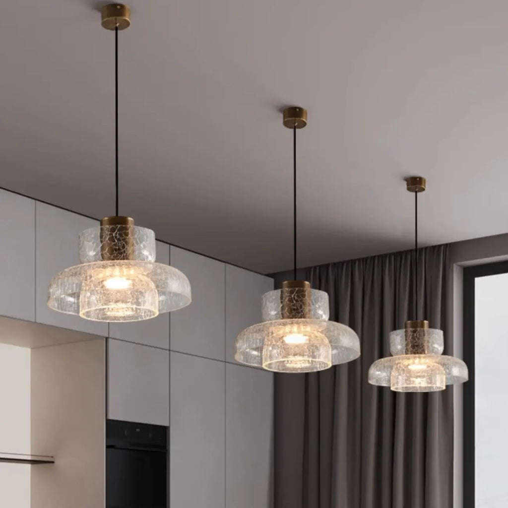 Suspension moderne en laiton et verre craquelé avec éclairage LED chaud