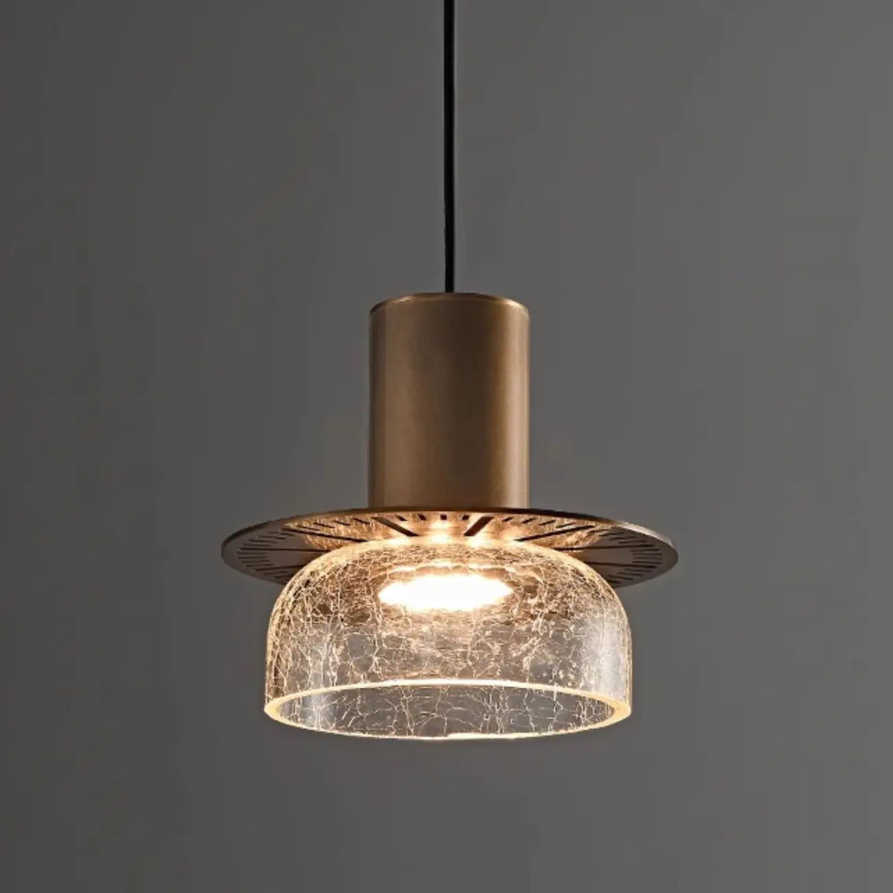 Suspension moderne en laiton et verre craquelé avec éclairage LED chaud