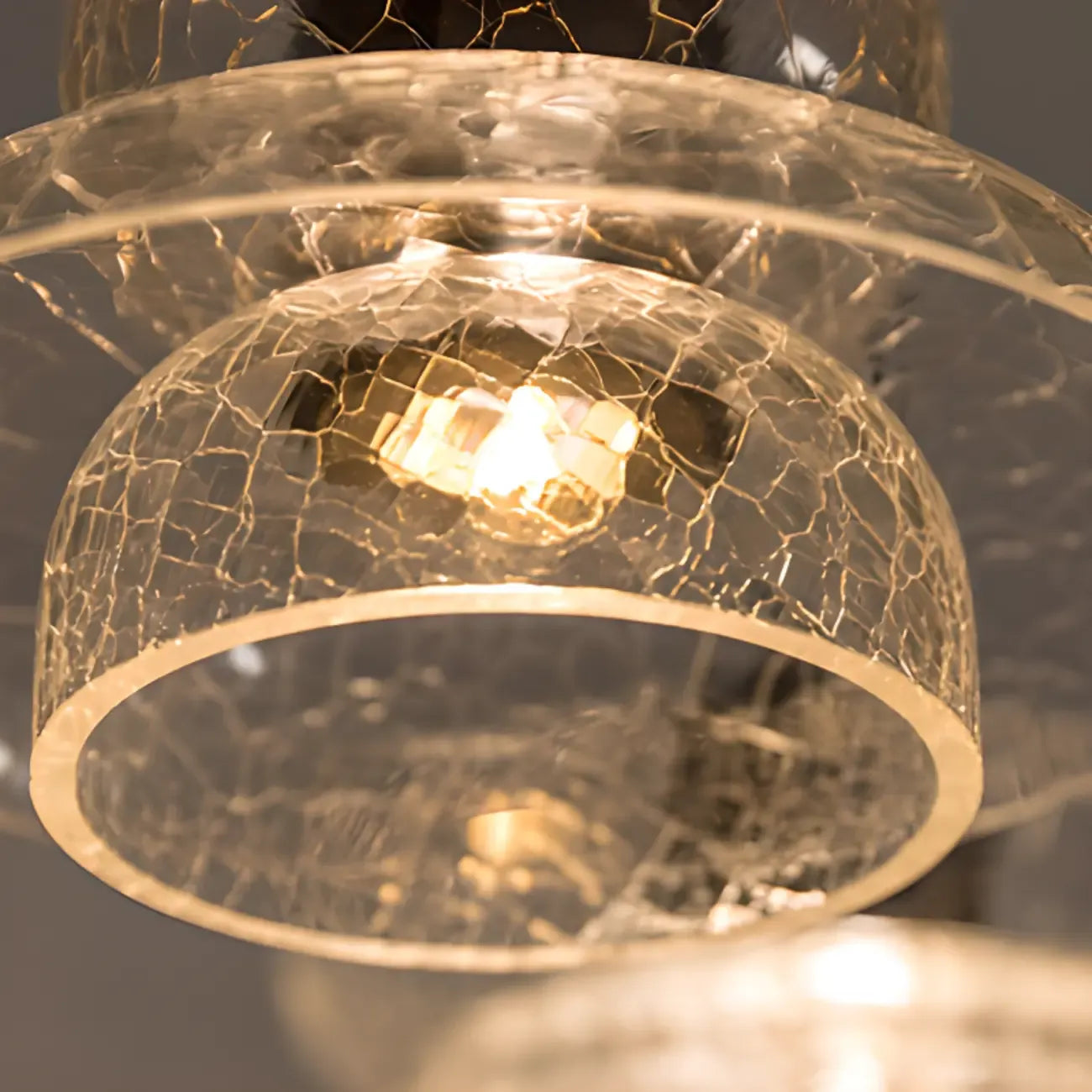 Suspension moderne en laiton et verre craquelé avec éclairage LED chaud