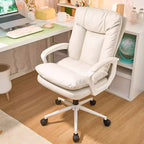 Fauteuil de bureau pivotant tendance en cuir crème rembourré
