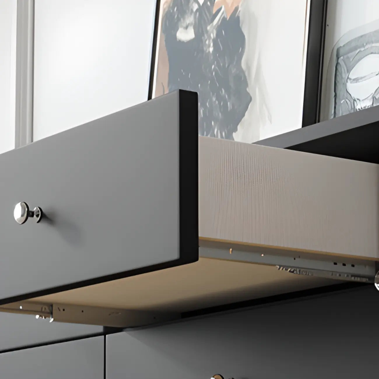 Meuble TV long à 2 niveaux en bois noir avec portes vitrées