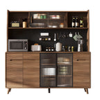 Buffet de cuisine en bois brun avec panneau perforé