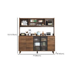 Buffet de cuisine en bois brun avec panneau perforé