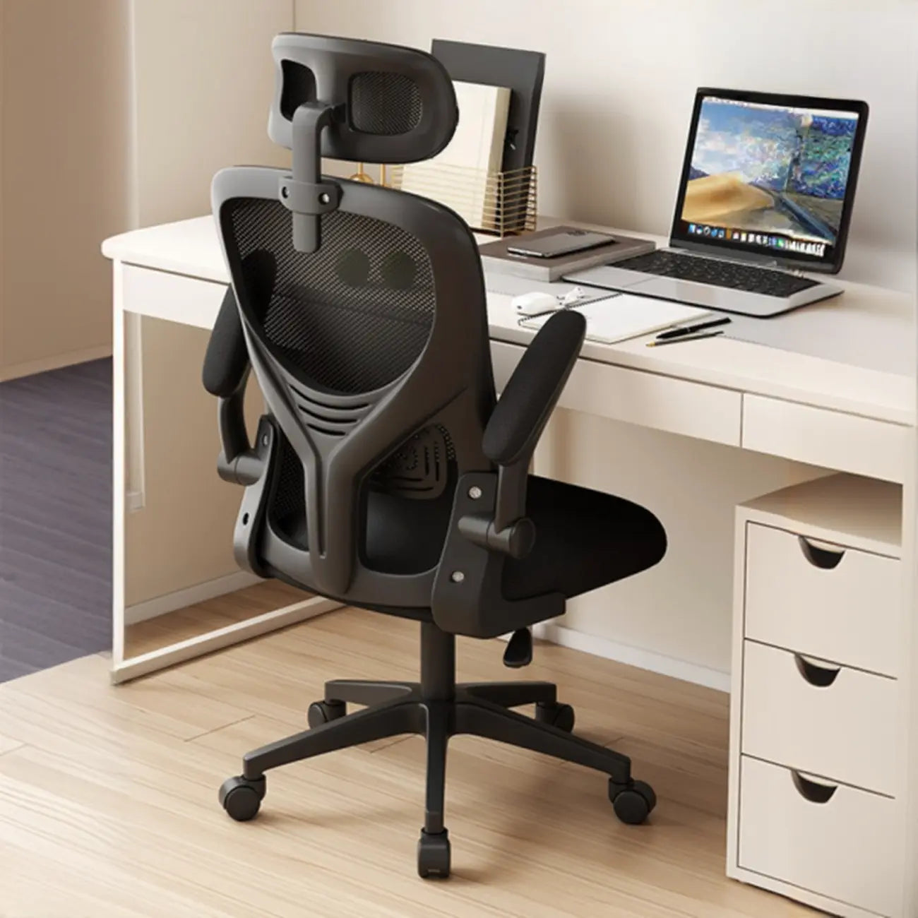 Chaise de bureau ergonomique réglable en maille noire et blanche