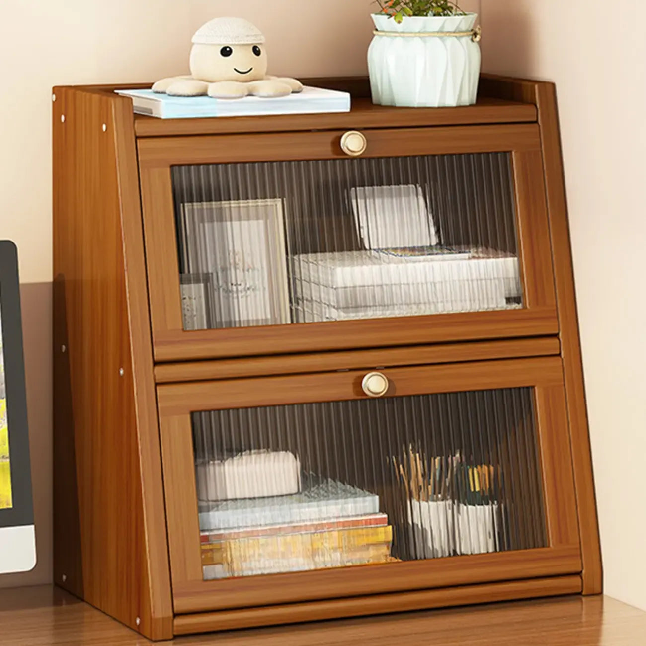 Bibliothèque compacte en bois avec portes vitrées