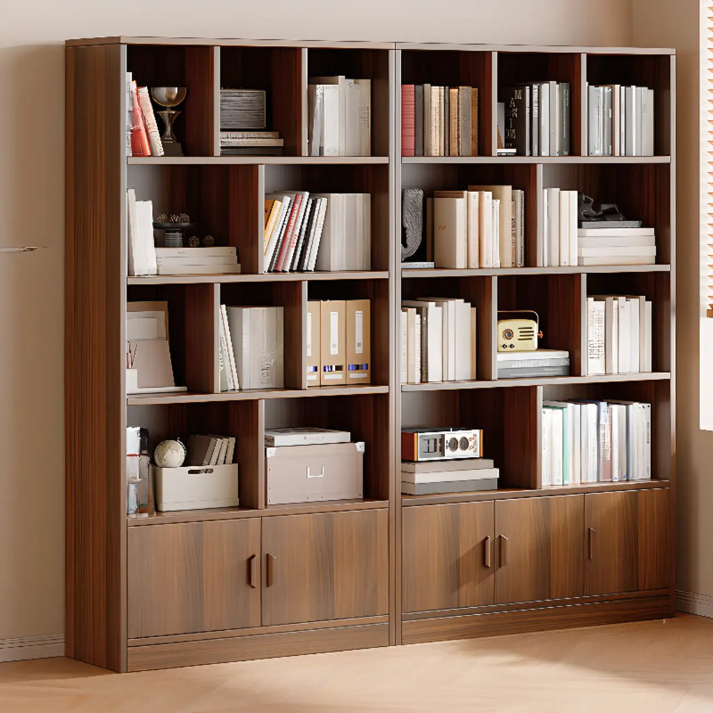 Libreria verticale in legno di noce antico di recupero