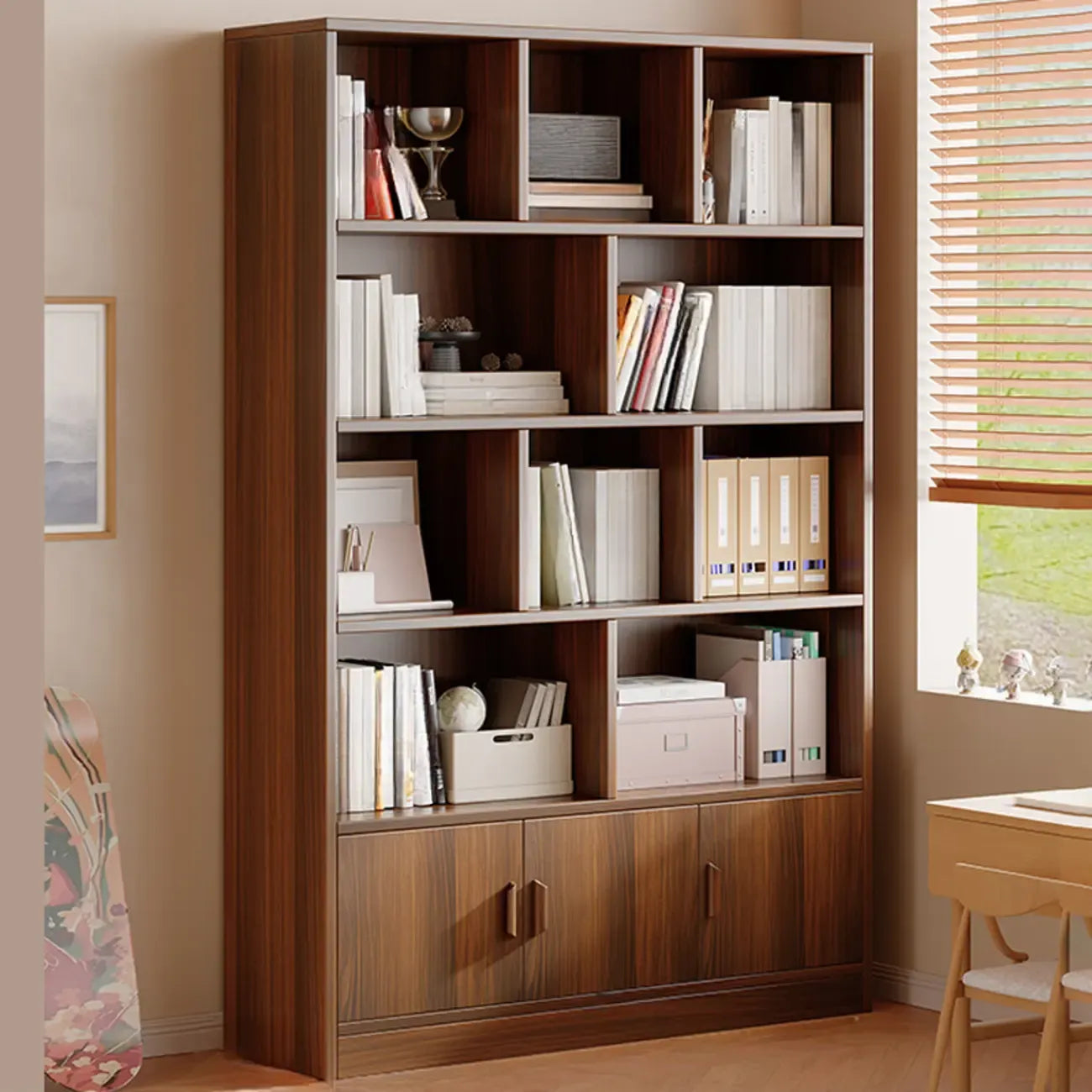 Libreria verticale in legno di noce antico di recupero