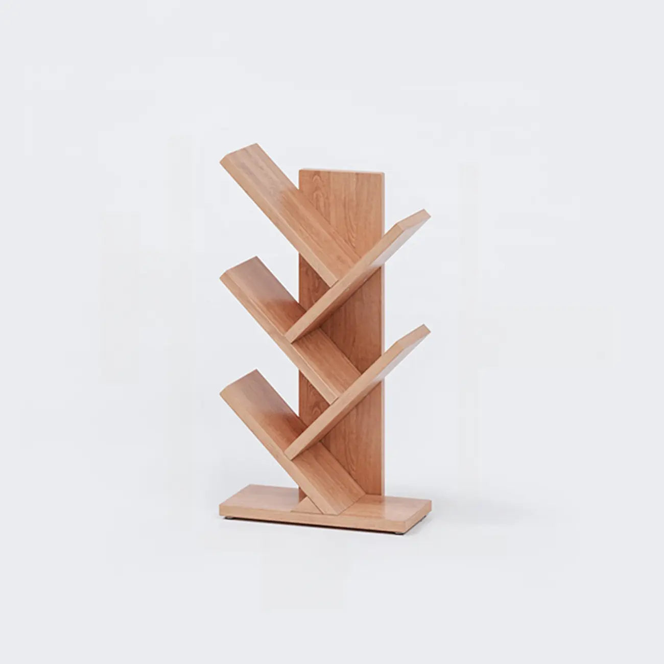 Bibliothèque verticale en bois noir en forme d'arbre