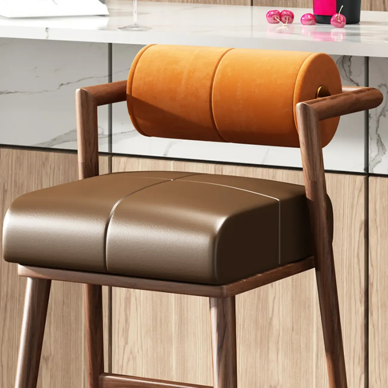 Tabouret de bar en bois marron avec dossier et coussin