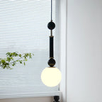 Suspension minimaliste en bois et verre noir avec globe lumineux