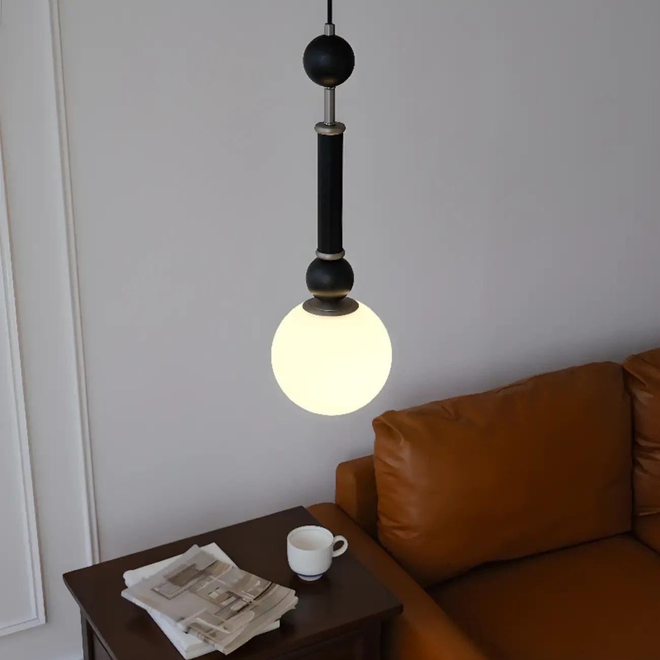 Suspension minimaliste en bois et verre noir avec globe lumineux
