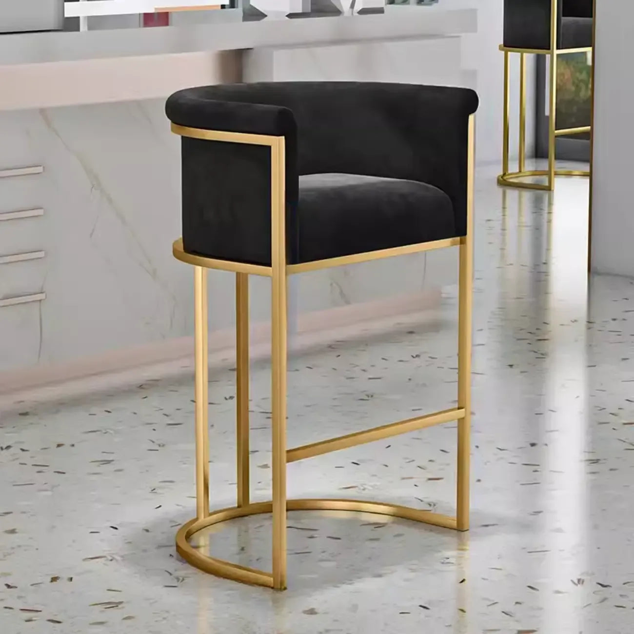 Tabouret de bar Glam Gold Sled en velours capitonné